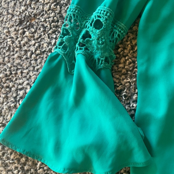 Large blouse - Picture 3 of 5